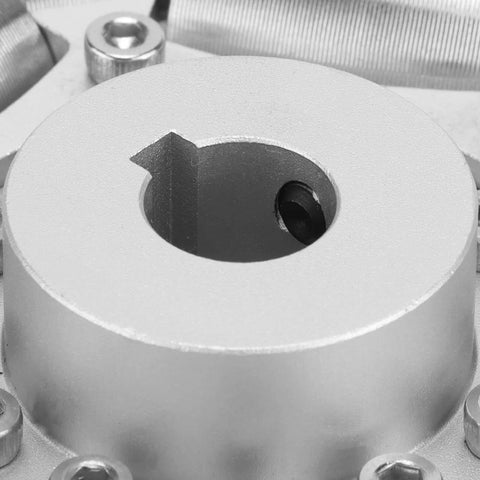 Close-up of VGEBY RC omnidirectional Wheels, 100mm Stainless Steel Rollers Omni Wheels Chassis Wheel Component