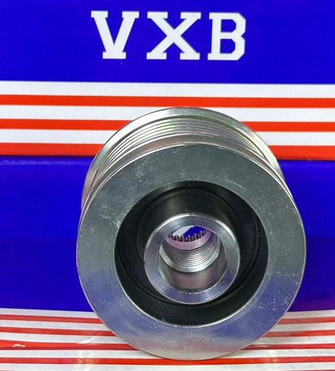 F-557311 alternator freewheel pulley for Mercedes-Benz, VXB Bearings, metal pulley with threaded bore.
