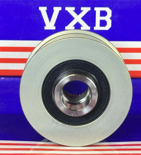 Alternator freewheel clutch F-576631 for Hyundai, silver metal pulley with inner bearing, VXB Bearings