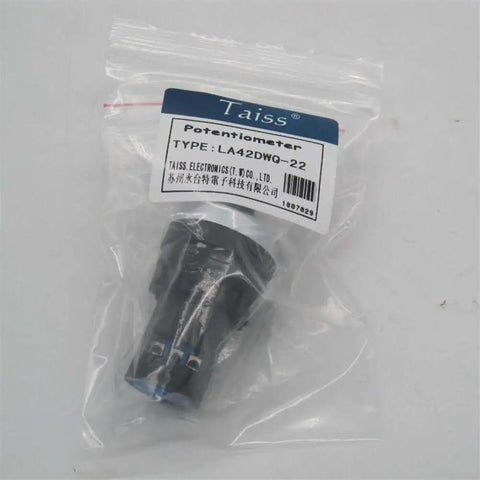 LA42DWQ22 22Mm Rotary Potentiometer 5K Ohm Governor for Inverter in packaging, three terminals visible
