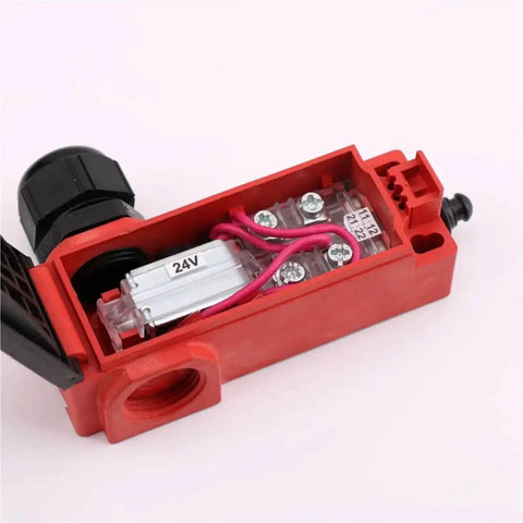 Elevator Speed Limiter Safety Reset Switch For Industrial Use 24V D-32457 Compatible showing wiring and terminals