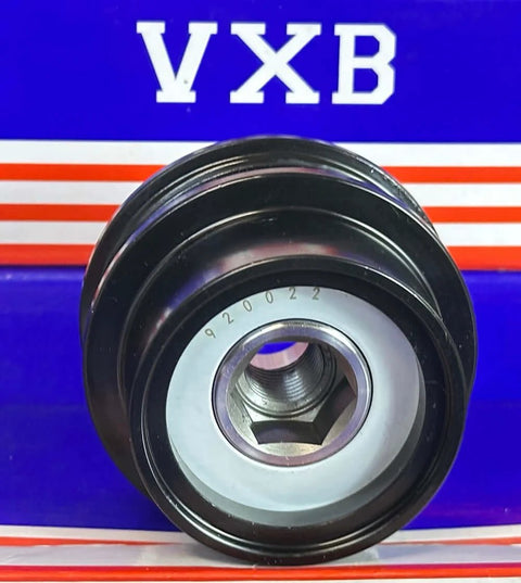 Front view of 920022 alternator idler pulley clutch, black metal pulley with silver bearing, VXB Bearings.