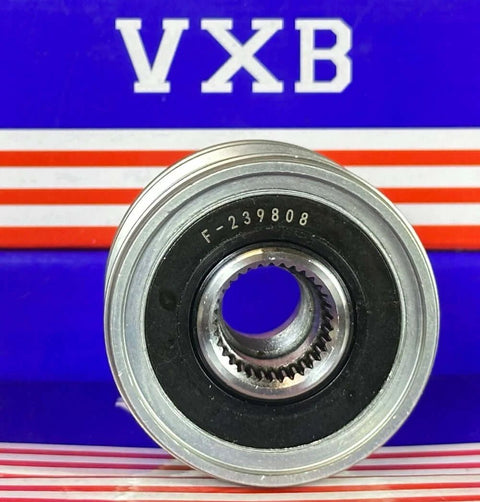 Front view of F-239808 alternator freewheel clutch pulley, 7-groove, 17 mm bore, VXB Bearings