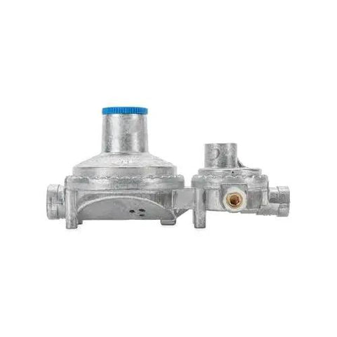 Two Stage Propane Regulator For RVs Delivers Smooth Consistent Gas Flow Under Fluctuating Pressure Camco Compatible front view