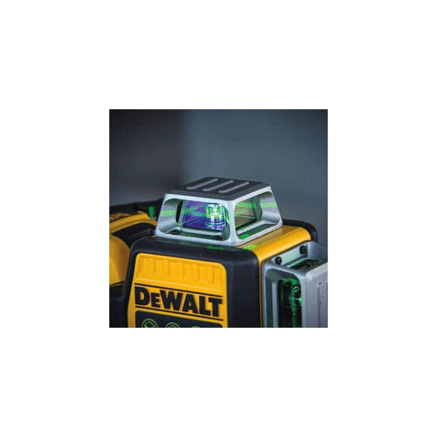 Close-up of a 360° self-leveling green laser with IP65 protection and cordless 12V power, highlighting the laser mechanism and branding.