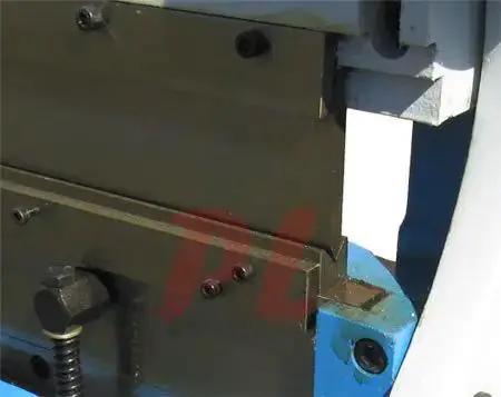 Close-up of 40 Inch 16 Gauge Sheet Metal Shear Finger Pan Box Brake Bender Slip Roll 3 In 1 Heavy Duty Do It All Metal Fabrication Tool