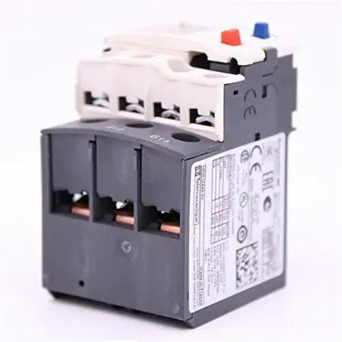 Side view of TeSys LRD Thermal Overload Relay LR-D08 2.5-4A Class 10A, DIN rail mount for industrial motors and equipment protection.