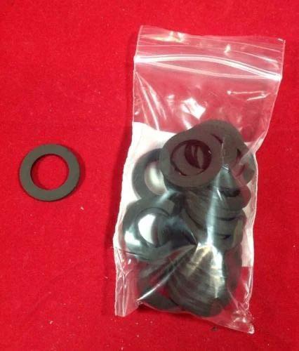 EPDM water meter gasket set, 24 pcs, black gaskets in clear bag with a loose gasket beside, 3/4 in x 1/8 in