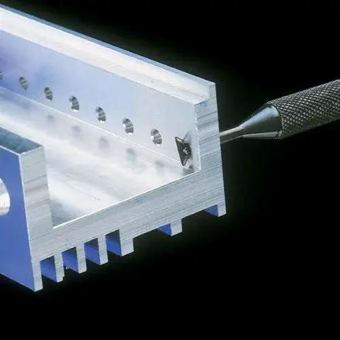 RC2200 Large Reversible Deburring Tool Holder Set With Steel Handle And R3 Blade in use on metal workpiece edge