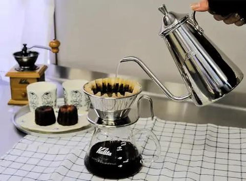 Tsubame WDS185 Stainless Steel Coffee Dripper For 2 To 4 Folks With Wave Filter 185 Made In Japan Durable Pour Over Cone in use