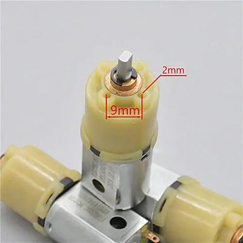 Compact 20mm Planetary Gearbox Reducer Gear Motor For DC Power 5V 6V 9V 12V 15V, high torque motor with 4mm shaft, close-up view.