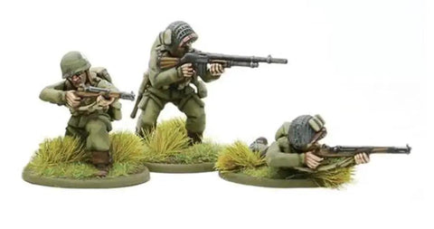 US Airborne Paratroopers 1:56 Scale Tabletop Miniatures Pack Plastic Paintable 28mm WWII Soldiers in combat poses