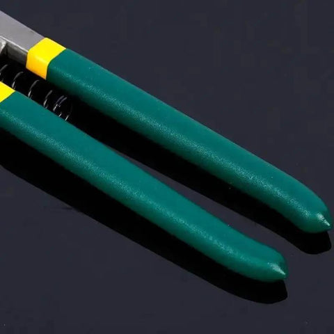 Close-up of handles on Metal Shears Attachment For Effortless Cutting Of Various Metals With High Precision And Efficiency, Pro Grade 55 Grade Steel Blades