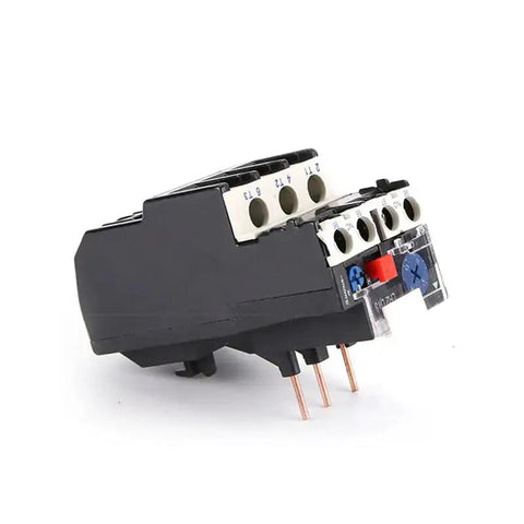 Side view of NR2-36 Electric Thermal Overload Relay For Motors 23 To 32A, heat protection guard, 690V insulation, 50 to 60Hz power.