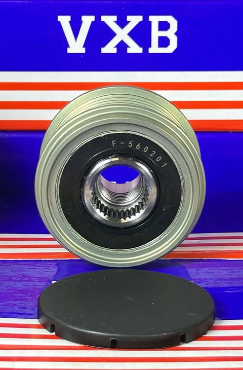 F-560201 alternator pulley for Hyundai Santa Fe II CM, metallic pulley with inner splined bore, VXB Bearings.