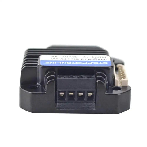 Compact ISD04 Integrated Stepper Driver for NEMA 17 23 24 motors with adjustable current, front view