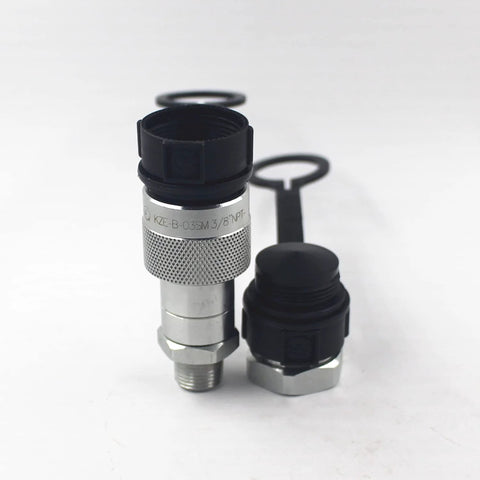 KZE-B-03 3/8'' NPT hydraulic quick-connect coupling set, metal knurled body, black caps, two pieces