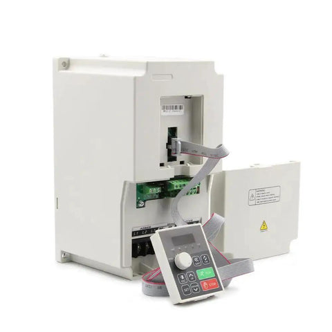 4 KW 220V Inverter VFD Variable Frequency Drive H100 Model with control panel, side view, precise CNC speed control