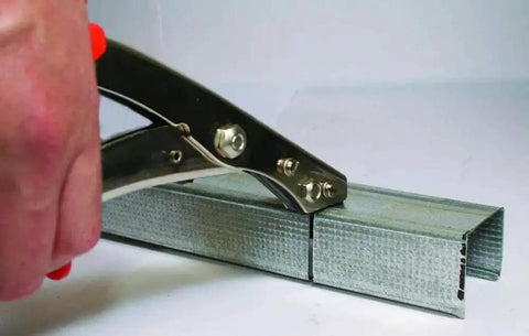 Hand Nibbler For Flat Sheet Metal NR1 Cuts 0.6 To 2 Mm used on metal stud track