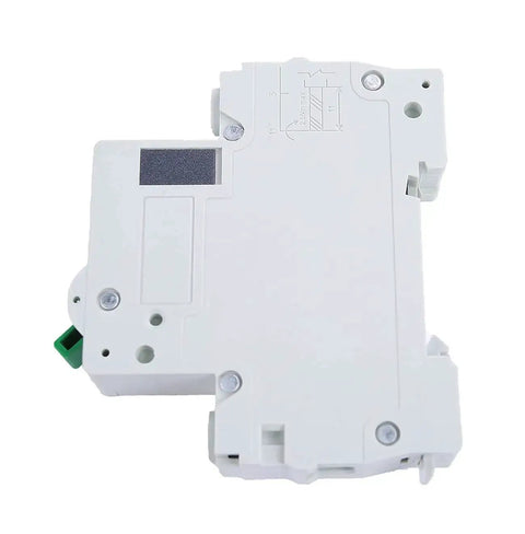 Side view of DZ47-63 1 Pole Miniature Circuit Breaker 16A 110V 240V Din Rail MCB For Home Electrical Panel And Solar Setup