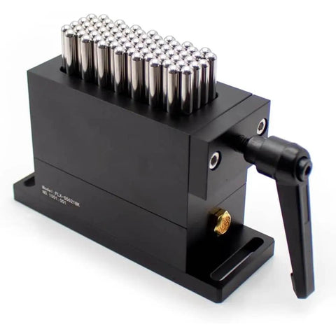 Flexible Claw CNC Assembly Fixture Clamp 30x79 mm With 67 Pins 6 mm Diameter SUS Stainless Steel Pins 21 mm Stroke Black