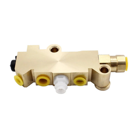 Brass PV2 proportioning valve for drum brakes, front and rear, with white adjustment knob and yellow port seals
