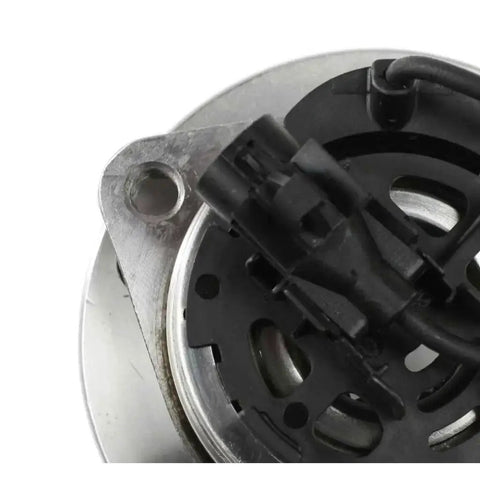Close-up of Chevy Malibu Front Wheel Hub Pair 2004-2012 Driver And Passenger Side 5 Stud 5 Lug With Ball Bearing 30-Spline Replacement