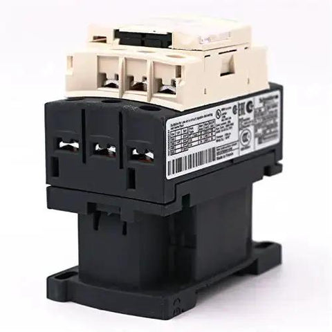 Side view of TeSys D 3 Pole Contactor LC1D09B7 With 24V AC Coil, 440V AC, 9 Amp, 3 NO Contacts, AC-3 Rated Motor Control Switch.