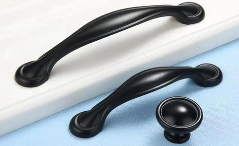 30 Pack Black Stainless Steel Cabinet Handles And Drawer Pulls For Kitchen Cabinets Cupboards And Furniture Hardware Includes 20mm And 30mm Screws Overall Length 5.51 Inches Hole Centers Three And Three Quarters Inches, handles and knob displayed on white surface