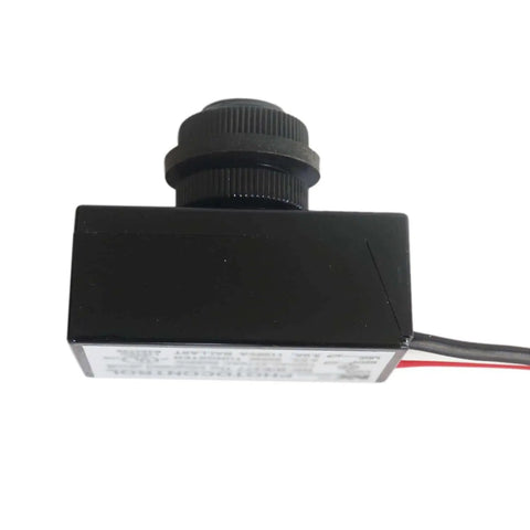 Side view of an Outdoor Dusk To Dawn Photoelectric Switch 120V To 277VAC 5 Amp No Fuss Hardwired Photocell Sensor. Ideal for LED lighting.