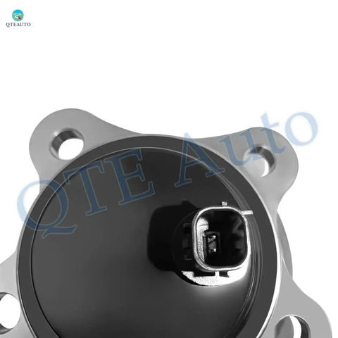 Close-up view of Rear Right Wheel Hub Bearing Assembly Replacement For 2004 2007 Toyota Highlander And Compatible Lexus RX330 RX350 Models Durable OEM Style Hub For Easy Install And Reliable Performance On AWD And FWD Rides showing connector and mounting plate