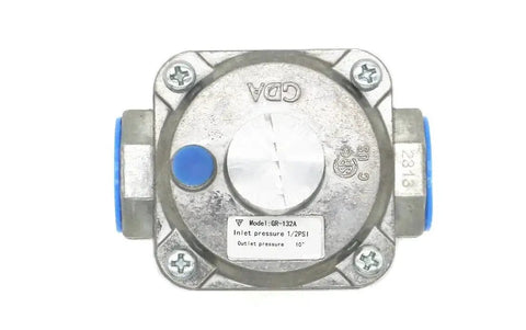 Universal Propane Pressure Regulator For Gas Grills Heaters Ovens And Welding Equipment With 1/2-14NPT Inlet And Outlet Connections