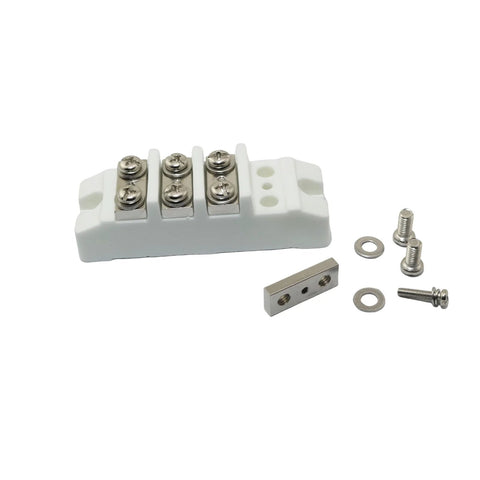 PZRT four-position ceramic high-current terminal block, white with four screw terminals and mounting hardware