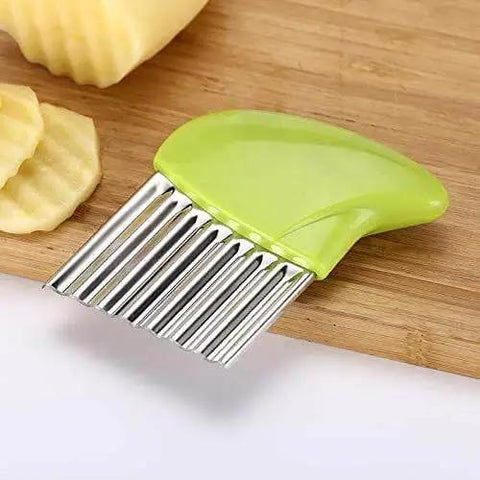 Two Pack Crinkle Cutter Stainless Steel Wavy Blade Kitchen Knife Set For Veggies And Salads with ABS Handle visible on cutting board