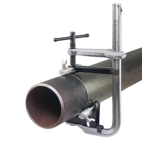 Amazon CPL45 pipe fit-up clamp for 2–4 in steel pipe; adjustable screw jaws, C-frame.