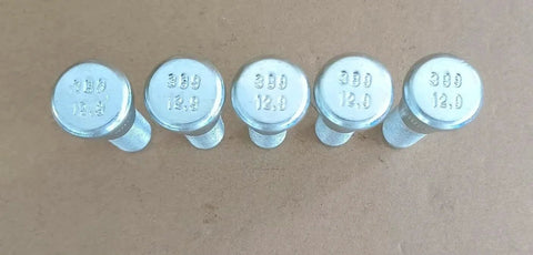 5PCS Bolts 610-389 9/16-18 Thread Wheel Stud Bolt -0.666 in. Knurl, 2.34 in. Length on a flat surface.