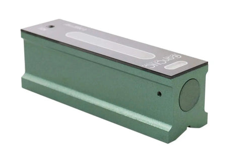 Pro Grade 6 Inch Master Level with V-groove base, cast iron body, ideal for precise alignments, includes sturdy wooden case from Accusize.