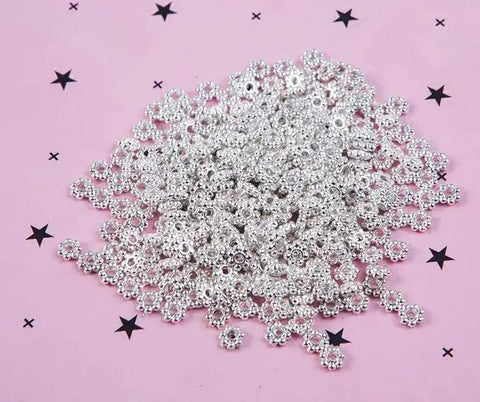 4mm Mini Metal Daisy Spacer Beads Bulk 600Pcs Silver And Gold For DIY Bracelets And Necklaces Jewelry Making Craft Supplies 1.5mm Hole