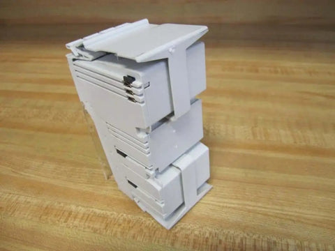 Side view of a pack of 8 in-line digital output interface units, 24 VDC 2 A, 8-channel industrial I/O modules, Module ID 189.