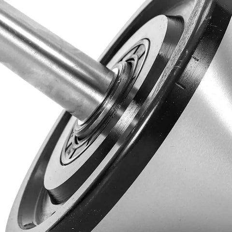 Close-up of Lathe Live Center For Large Hollow Workpieces, 6 Inch MT3 Bull Nose Live Center With Morse Taper 3