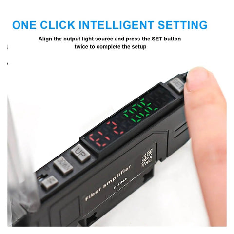 Optical Fiber Amplifier Sensor Photoelectric Switch With NPN PNP Outputs being set with LED display in use