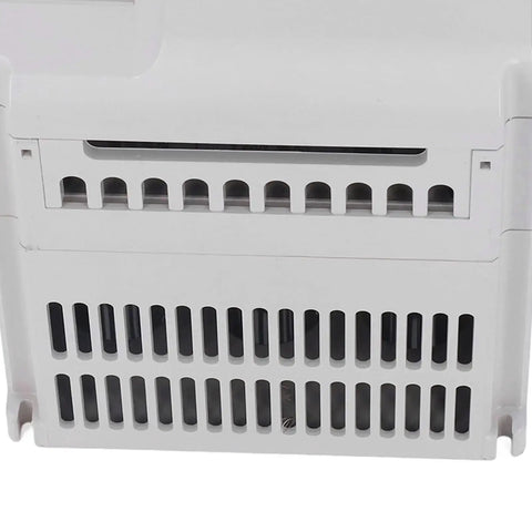 Bottom vent of single phase 220V input to 3 phase 380V output VFD inverter for 7.5kW 45A spindle motor speed control