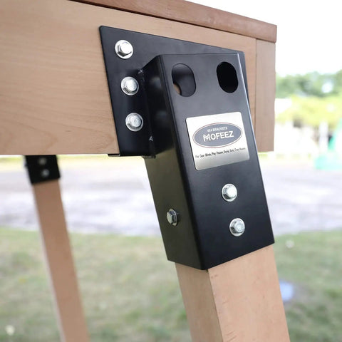 Installed outdoor 4x4 compound angle bracket for deer stands and hunting blinds, showing connection in use.