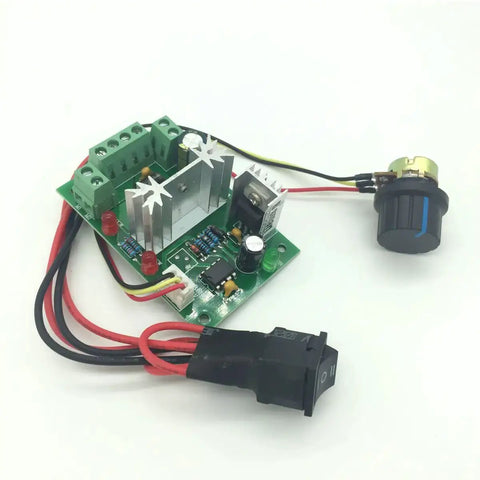 DC PWM Motor Speed Controller 6V To 30V With 6A Rated Current 10A Peak 200W Max 16kHz Drive Frequency shown with wiring and knob
