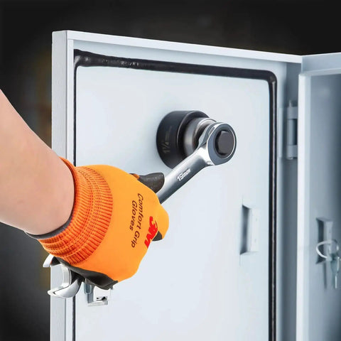 Heavy Duty Knockout Hole Punch Kit For Electrical Conduit 1/2 Inch 3/4 Inch 1 Inch 1-1/4 Inch with wrench in use