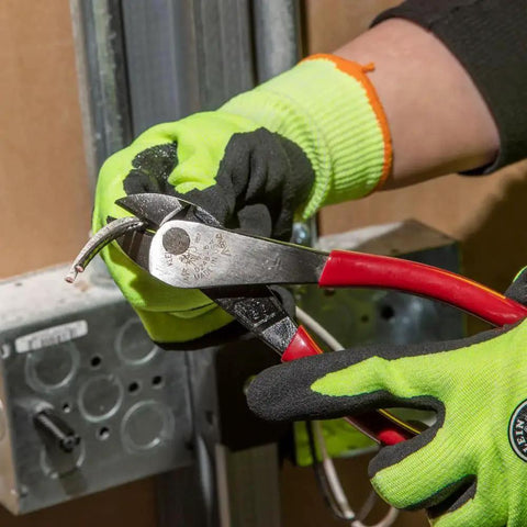 Person using Angled-Head Diagonal Cutting Pliers For Tight Spaces With High-Leverage And Short Jaw 8-Inch Multi-Purpose Wire Cutters