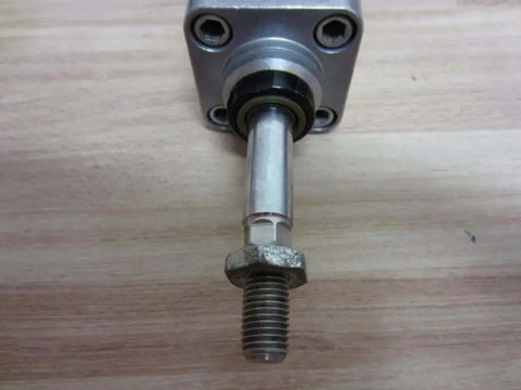 Industrial Hydraulic Cylinder With 32 mm Bore And 150 mm Stroke, Maximum 10 Bar Pressure, Dual Thread Ports 7/16-14 And 3/8-24, Part Number 524-002-050-0 For Precision Automation.