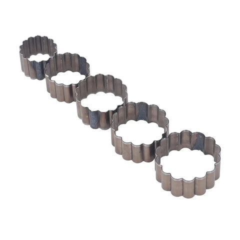 Five Piece Flower Shaped Leather Cutter Set with alloy steel hollow punch tools ranging from 30mm to 50mm for DIY crafts