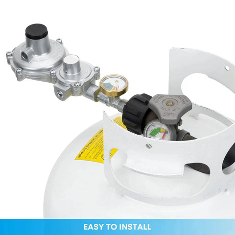 Horizontal Two Stage Propane Regulator With Gauge For Grills, RVs And Heaters, showing Type 1 QCC1 connection on a propane tank.