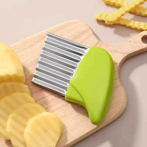 Two Pack Crinkle Cutting Tool With Stainless Steel Wavy Blade And Green Handle For Potatoes Carrots Cucumbers And Other Veggies